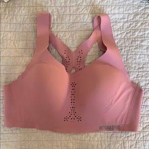 Victoria’s Secret Angel Max Sports Bra Pink